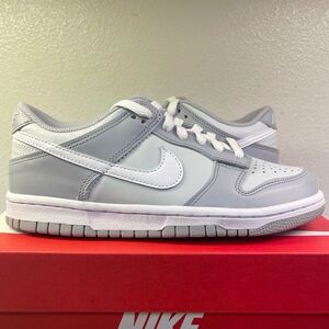 Nike Dunk Low Two-Toned Grey Size 4y/4m